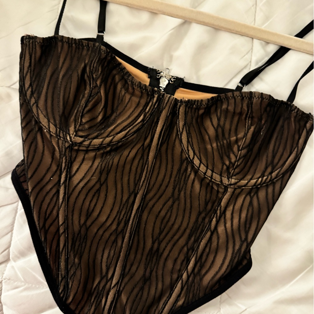 white fox top!!